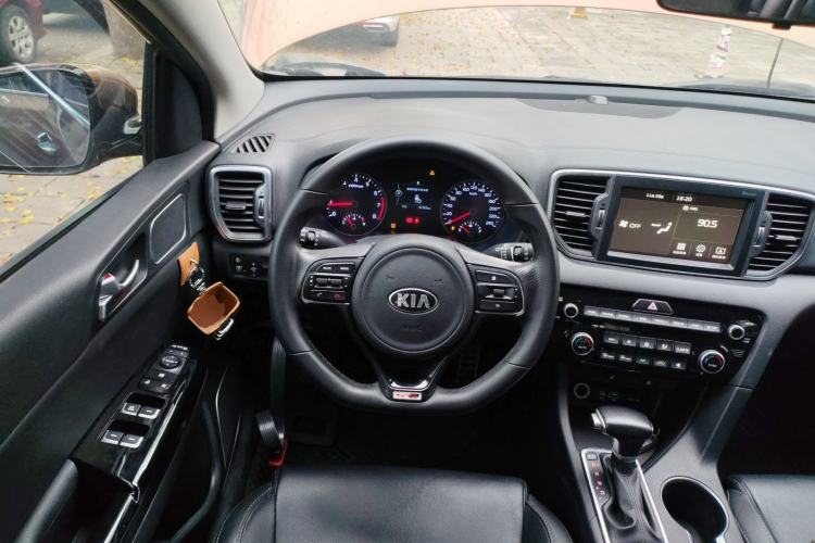 Used Kia KX5 2017 1.6T Automatic Two-Wheel Drive 15th Anniversary Special Edition DLX Steering Wheel