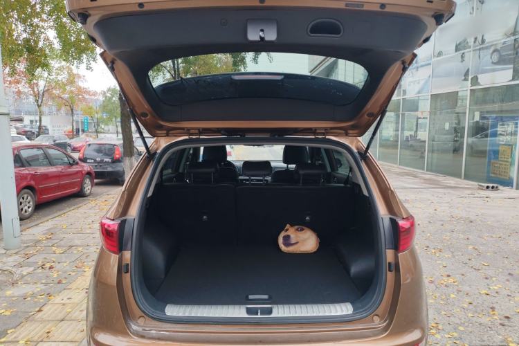 Used Kia KX5 2017 1.6T Automatic Two-Wheel Drive 15th Anniversary Special Edition DLX Trunk