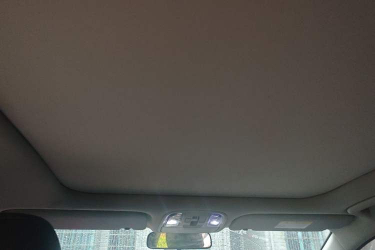 Used Kia KX5 2017 1.6T Automatic Two-Wheel Drive 15th Anniversary Special Edition DLX Headliner