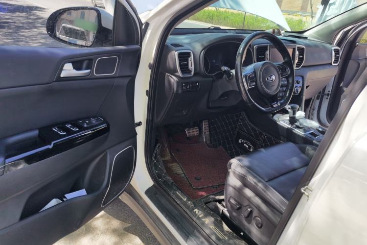 Used Kia KX5 2017 1.6T Automatic Two-Wheel Drive 15th Anniversary Special Edition DLX Driver Seat