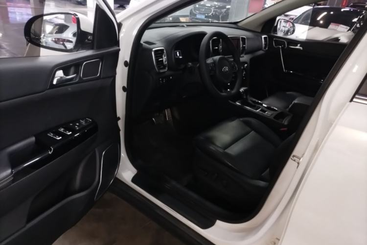 Used Kia KX5 2017 1.6T Automatic Two-Wheel Drive 15th Anniversary Special Edition DLX Driver Seat