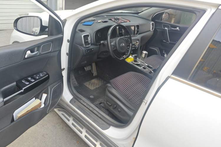 Used Kia KX5 2017 1.6T Automatic Two-Wheel Drive 15th Anniversary Special Edition DLX Driver Seat