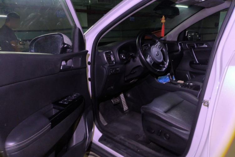 Used Kia KX5 2017 1.6T Automatic Two-Wheel Drive 15th Anniversary Special Edition DLX Driver Seat