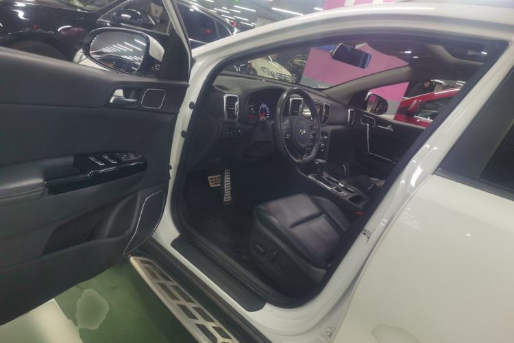 Used Kia KX5 2017 1.6T Automatic Two-Wheel Drive 15th Anniversary Special Edition DLX Driver Seat