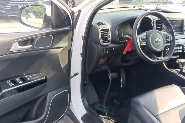 Used Kia KX5 2017 1.6T Automatic Two-Wheel Drive 15th Anniversary Special Edition DLX Driver Seat