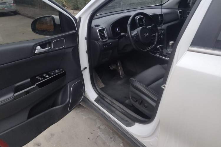 Used Kia KX5 2017 1.6T Automatic Two-Wheel Drive 15th Anniversary Special Edition DLX Driver Seat