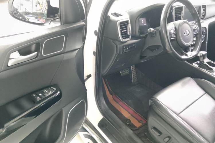 Used Kia KX5 2017 1.6T Automatic Two-Wheel Drive 15th Anniversary Special Edition DLX Driver Seat