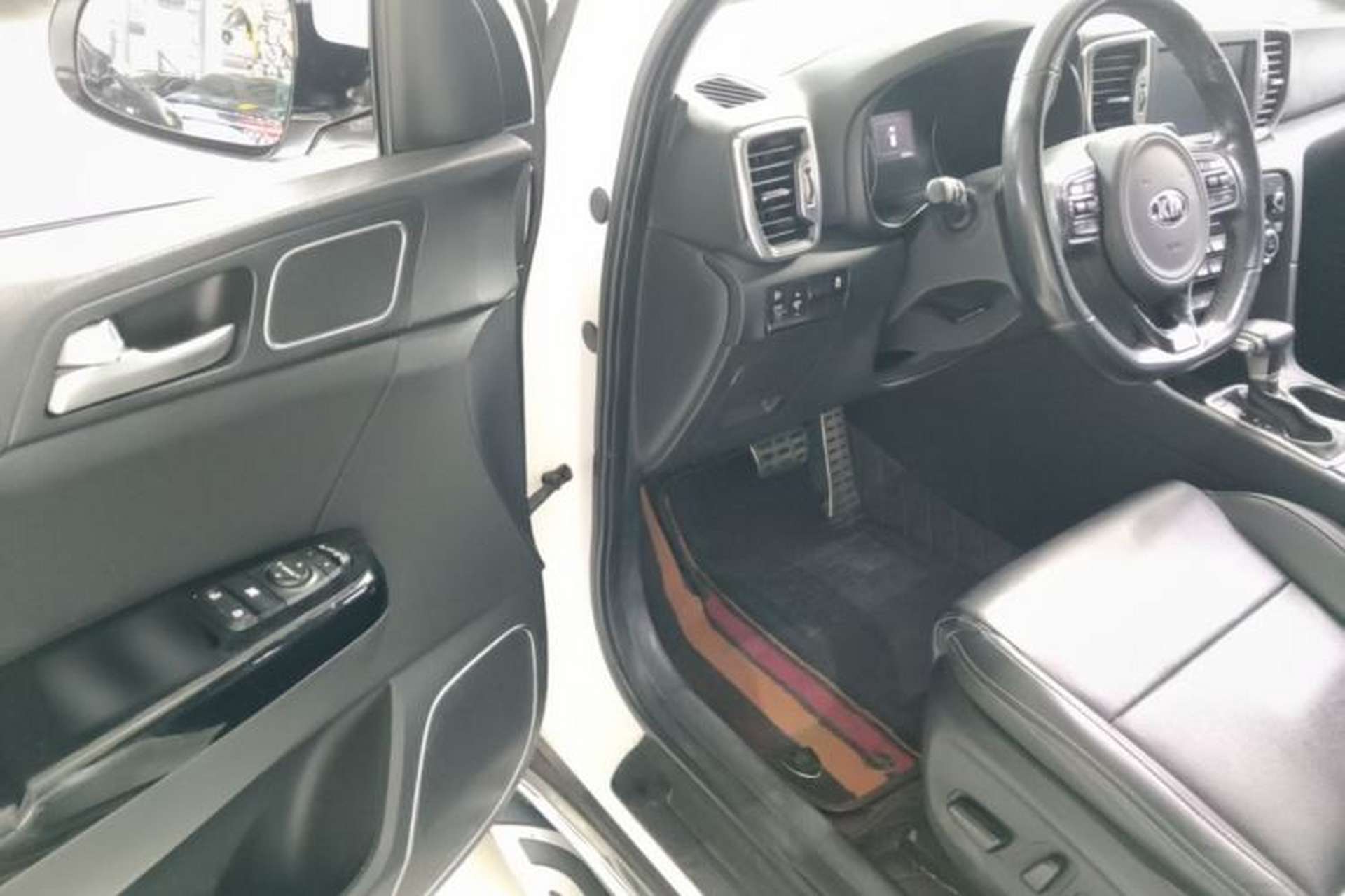 Used Kia KX5 2017 1.6T Automatic Two-Wheel Drive 15th Anniversary Special Edition DLX Driver Seat