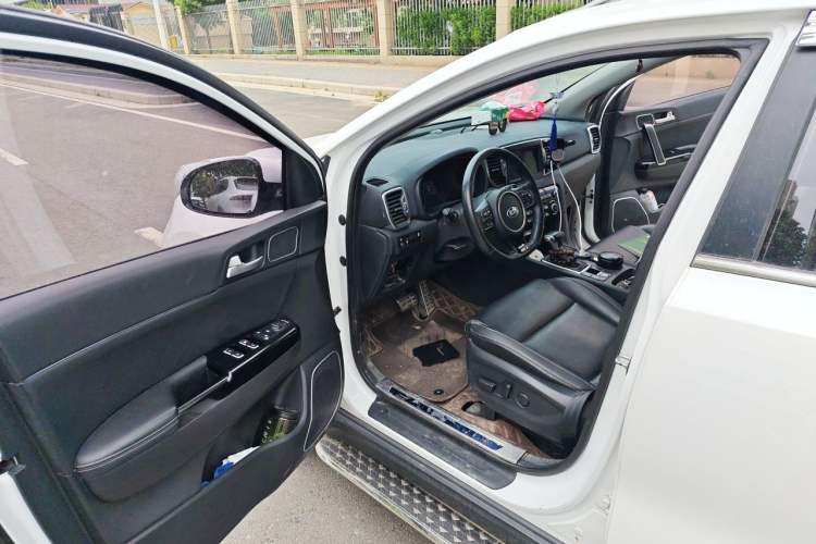 Used Kia KX5 2017 1.6T Automatic Two-Wheel Drive 15th Anniversary Special Edition DLX Driver Seat