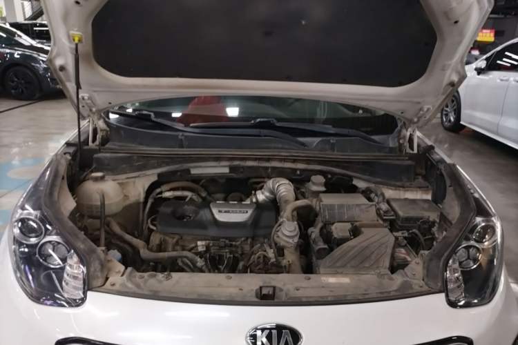 Used Kia KX5 2017 1.6T Automatic Two-Wheel Drive 15th Anniversary Special Edition DLX Engine Bay
