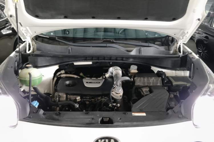 Used Kia KX5 2017 1.6T Automatic Two-Wheel Drive 15th Anniversary Special Edition DLX Engine Bay