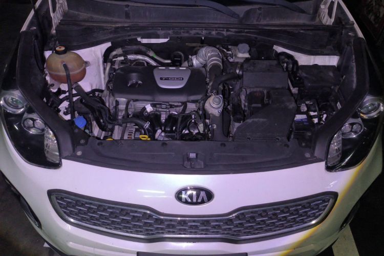 Used Kia KX5 2017 1.6T Automatic Two-Wheel Drive 15th Anniversary Special Edition DLX Engine Bay