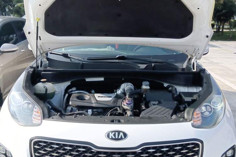 Used Kia KX5 2017 1.6T Automatic Two-Wheel Drive 15th Anniversary Special Edition DLX Engine Bay