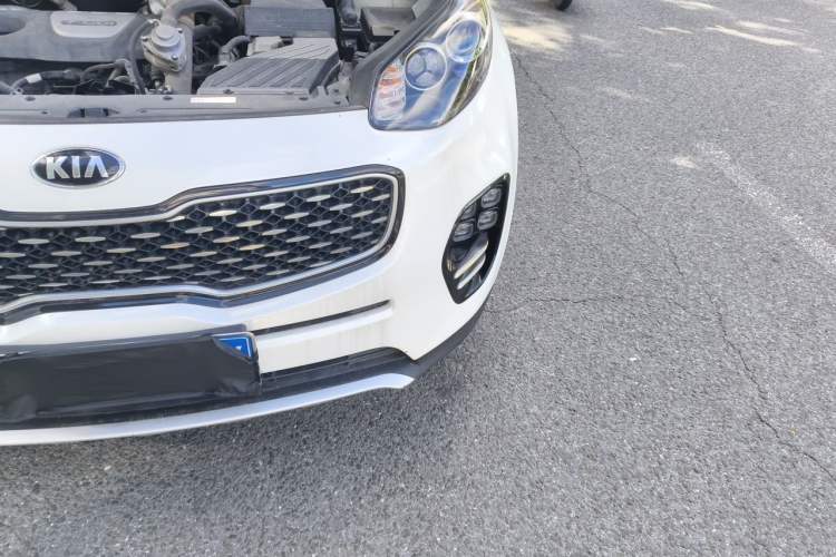 Used Kia KX5 2017 1.6T Automatic Two-Wheel Drive 15th Anniversary Special Edition DLX Engine Bay Left