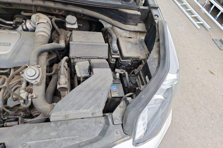 Used Kia KX5 2017 1.6T Automatic Two-Wheel Drive 15th Anniversary Special Edition DLX Engine Bay Left