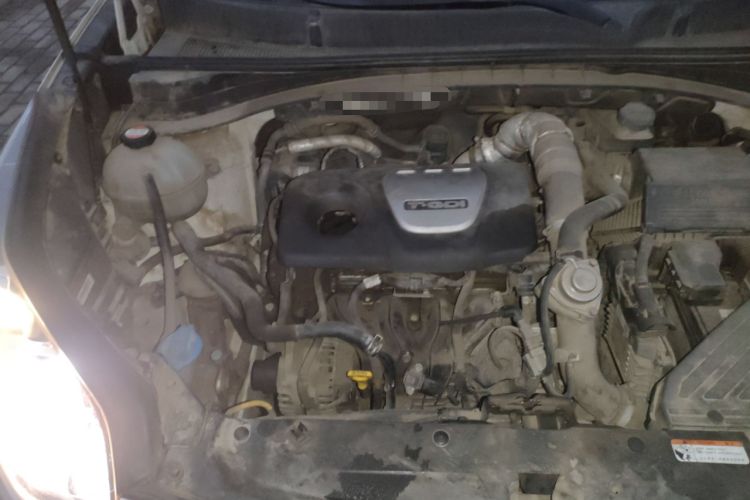 Used Kia KX5 2017 1.6T Automatic Two-Wheel Drive 15th Anniversary Special Edition DLX Engine Bay Right