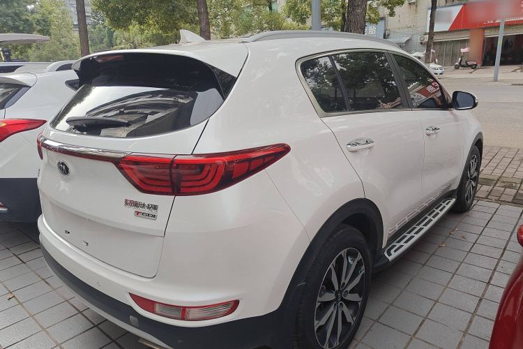 Used Kia KX5 2017 1.6T Automatic Two-Wheel Drive 15th Anniversary Special Edition DLX Exterior 3