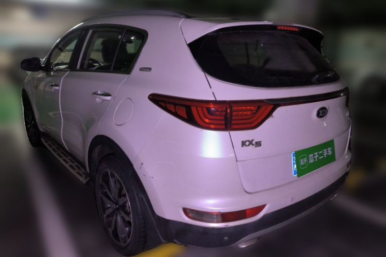 Used Kia KX5 2017 1.6T Automatic Two-Wheel Drive 15th Anniversary Special Edition DLX Exterior 3