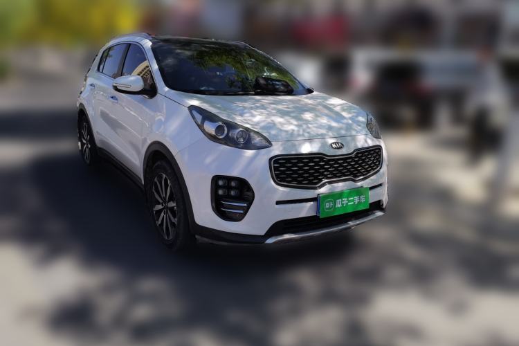 Used Kia KX5 2017 1.6T Automatic Two-Wheel Drive 15th Anniversary Special Edition DLX Front Right 45 Deg