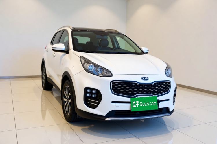 Used Kia KX5 2017 1.6T Automatic Two-Wheel Drive 15th Anniversary Special Edition DLX Front Right 45 Deg