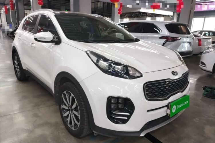 Used Kia KX5 2017 1.6T Automatic Two-Wheel Drive 15th Anniversary Special Edition DLX Front Right 45 Deg