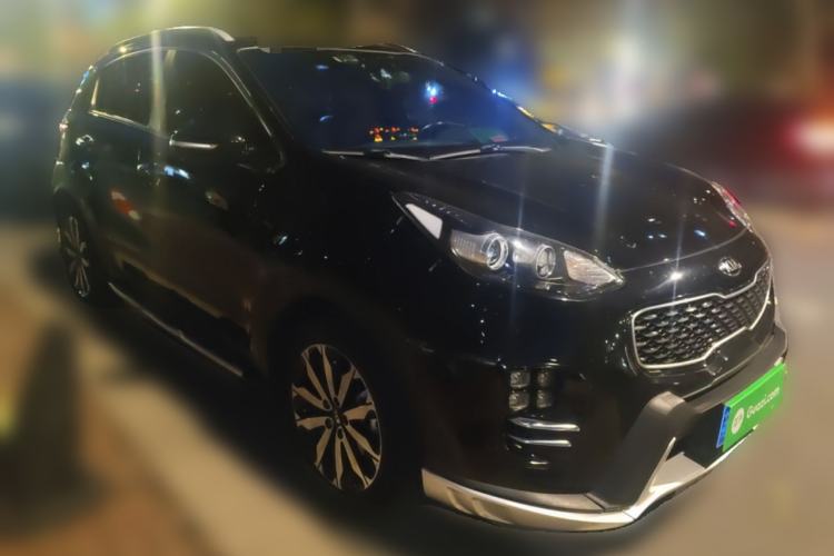 Used Kia KX5 2017 1.6T Automatic Two-Wheel Drive 15th Anniversary Special Edition DLX Front Right 45 Deg