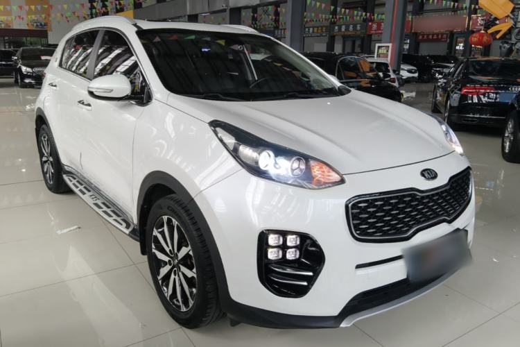 Used Kia KX5 2017 1.6T Automatic Two-Wheel Drive 15th Anniversary Special Edition DLX Front Right 45 Deg