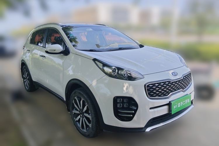 Used Kia KX5 2017 1.6T Automatic Two-Wheel Drive 15th Anniversary Special Edition DLX Front Right 45 Deg