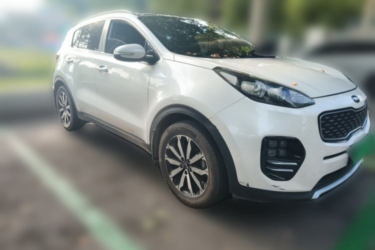 Used Kia KX5 2017 1.6T Automatic Two-Wheel Drive 15th Anniversary Special Edition DLX Front Right 45 Deg