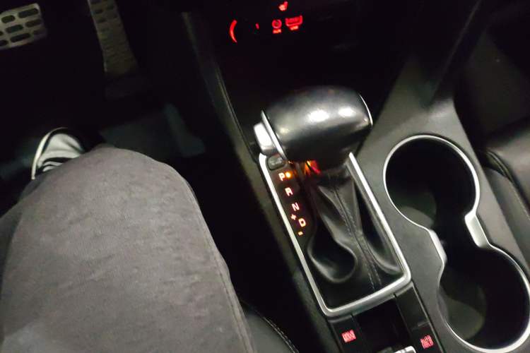 Used Kia KX5 2017 1.6T Automatic Two-Wheel Drive 15th Anniversary Special Edition DLX Gear Lever