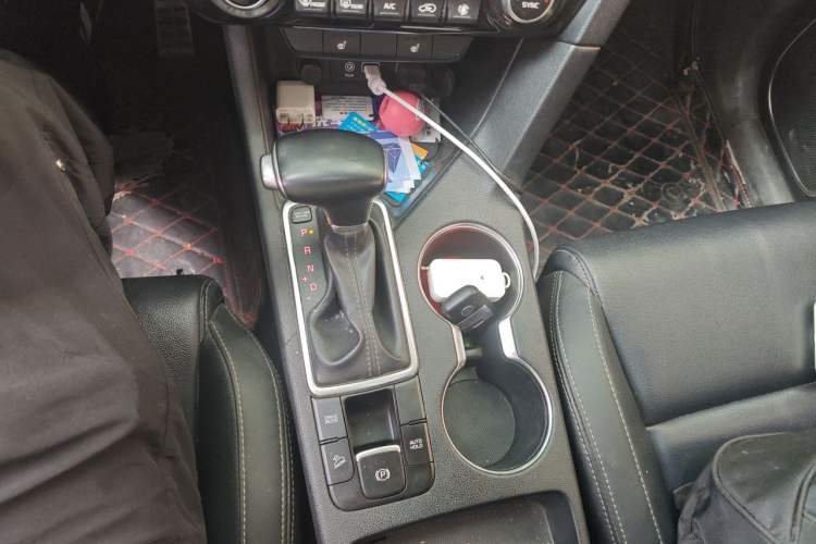 Used Kia KX5 2017 1.6T Automatic Two-Wheel Drive 15th Anniversary Special Edition DLX Gear Lever