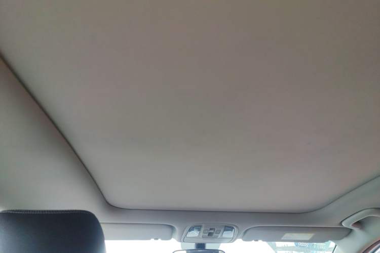 Used Kia KX5 2017 1.6T Automatic Two-Wheel Drive 15th Anniversary Special Edition DLX Headliner
