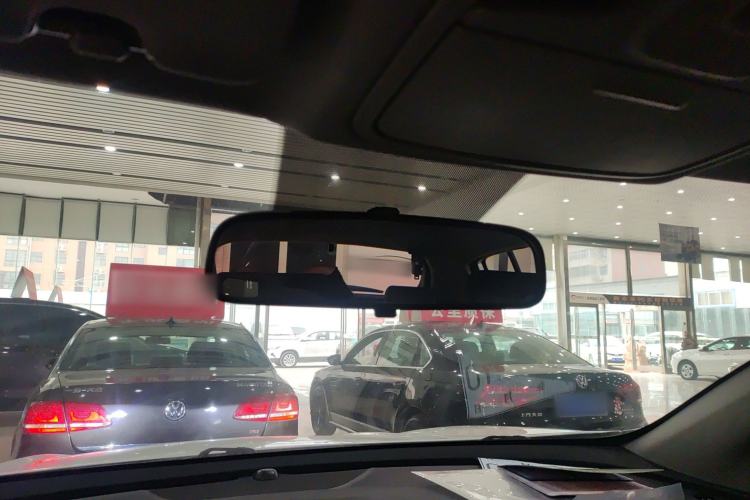 Used Kia KX5 2017 1.6T Automatic Two-Wheel Drive 15th Anniversary Special Edition DLX Headliner