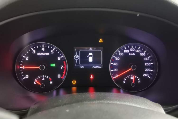 Used Kia KX5 2017 1.6T Automatic Two-Wheel Drive 15th Anniversary Special Edition DLX Instrument Cluster