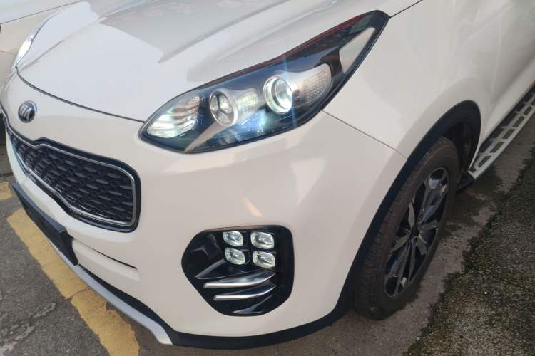 Used Kia KX5 2017 1.6T Automatic Two-Wheel Drive 15th Anniversary Special Edition DLX Left Front Headlight