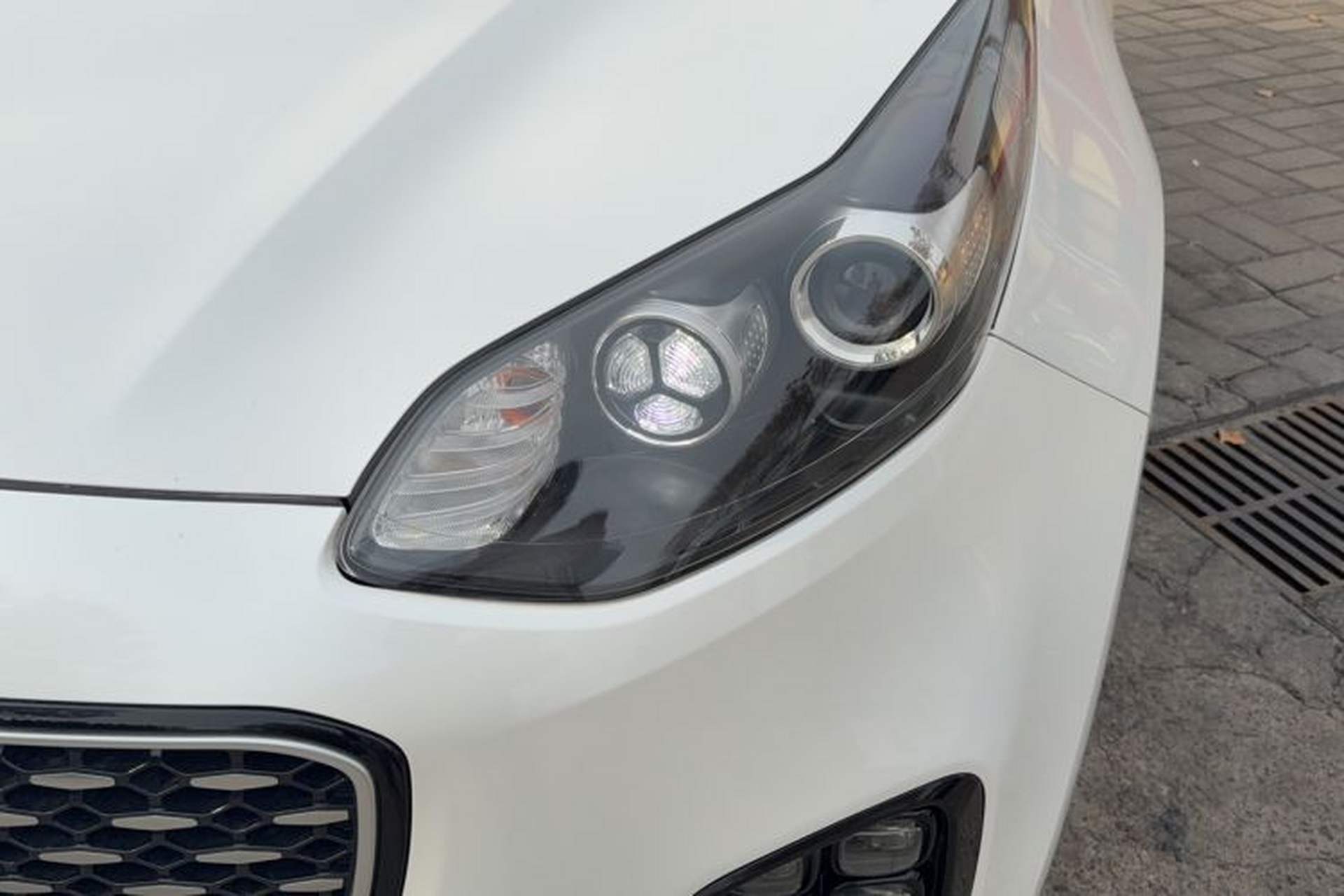 Used Kia KX5 2017 1.6T Automatic Two-Wheel Drive 15th Anniversary Special Edition DLX Left Front Headlight