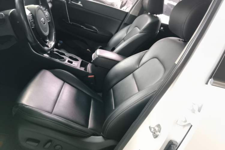 Used Kia KX5 2017 1.6T Automatic Two-Wheel Drive 15th Anniversary Special Edition DLX Left Front Seat