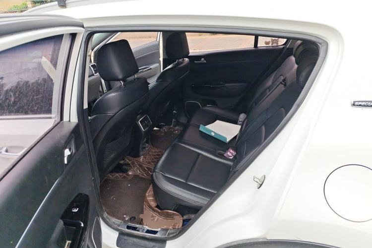 Used Kia KX5 2017 1.6T Automatic Two-Wheel Drive 15th Anniversary Special Edition DLX Left Rear Seat