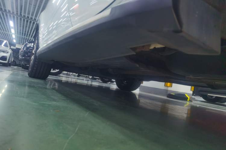 Used Kia KX5 2017 1.6T Automatic Two-Wheel Drive 15th Anniversary Special Edition DLX Left Side Sill