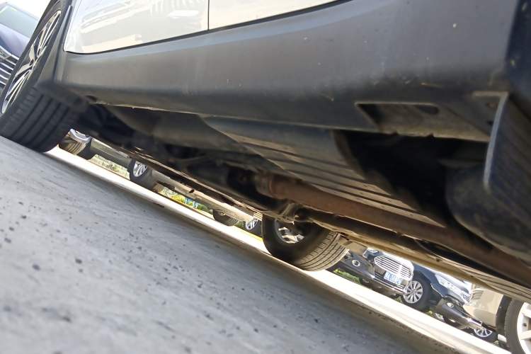 Used Kia KX5 2017 1.6T Automatic Two-Wheel Drive 15th Anniversary Special Edition DLX Left Side Sill