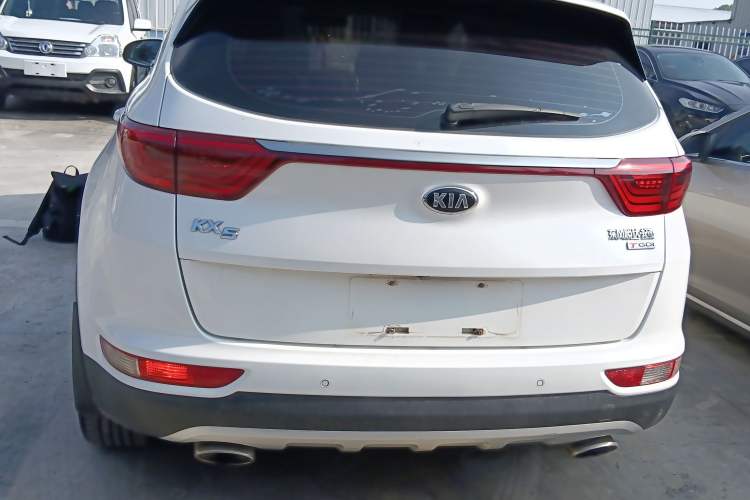 Used Kia KX5 2017 1.6T Automatic Two-Wheel Drive 15th Anniversary Special Edition DLX Rear