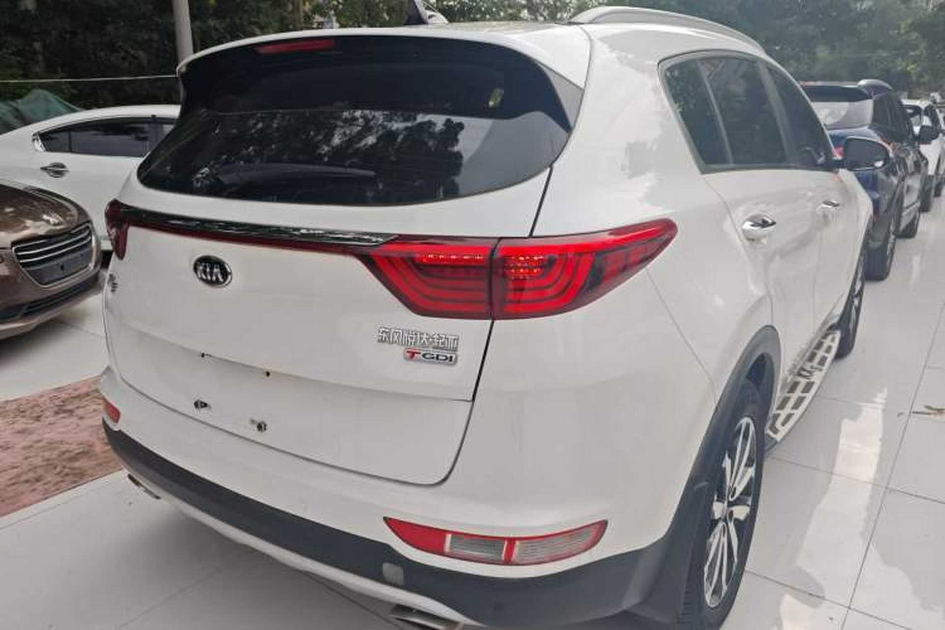 Used Kia KX5 2017 1.6T Automatic Two-Wheel Drive 15th Anniversary Special Edition DLX Rear Right 45 Deg