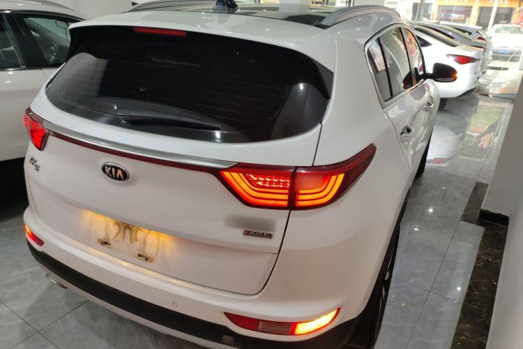 Used Kia KX5 2017 1.6T Automatic Two-Wheel Drive 15th Anniversary Special Edition DLX Rear Right 45 Deg