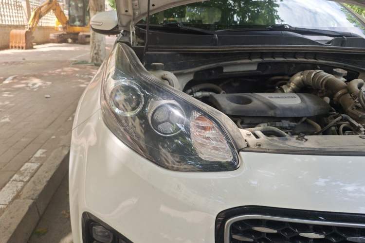 Used Kia KX5 2017 1.6T Automatic Two-Wheel Drive 15th Anniversary Special Edition DLX Right Front Headlight