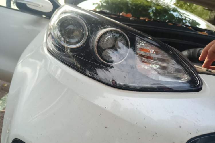 Used Kia KX5 2017 1.6T Automatic Two-Wheel Drive 15th Anniversary Special Edition DLX Right Front Headlight