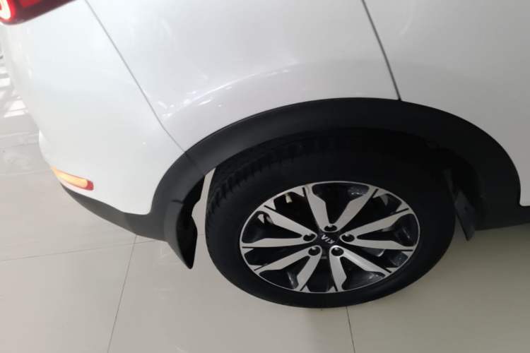 Used Kia KX5 2017 1.6T Automatic Two-Wheel Drive 15th Anniversary Special Edition DLX Right Rear Wheel Hub