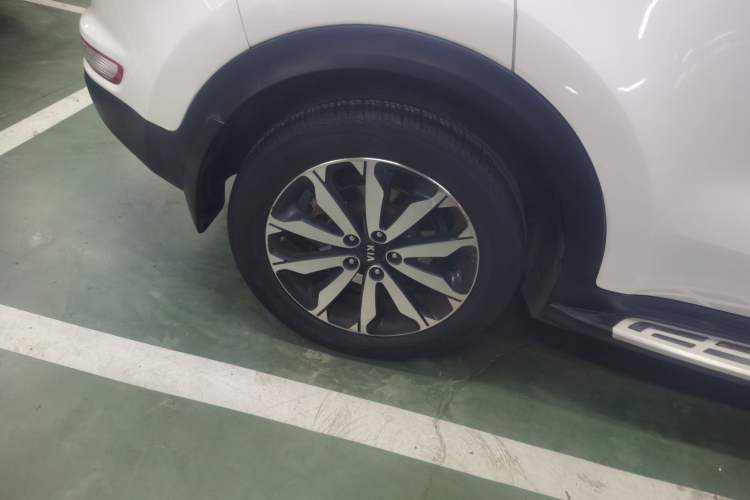 Used Kia KX5 2017 1.6T Automatic Two-Wheel Drive 15th Anniversary Special Edition DLX Right Rear Wheel Hub