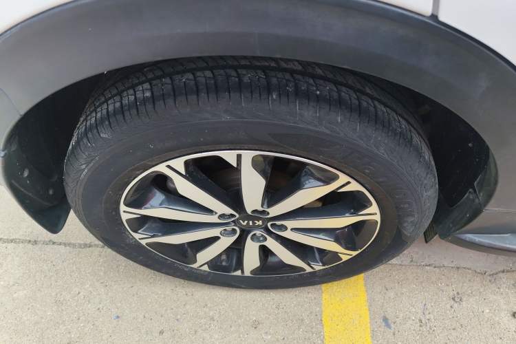 Used Kia KX5 2017 1.6T Automatic Two-Wheel Drive 15th Anniversary Special Edition DLX Right Rear Wheel Hub