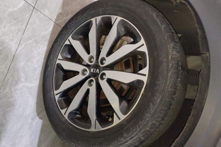 Used Kia KX5 2017 1.6T Automatic Two-Wheel Drive 15th Anniversary Special Edition DLX Right Rear Wheel Hub
