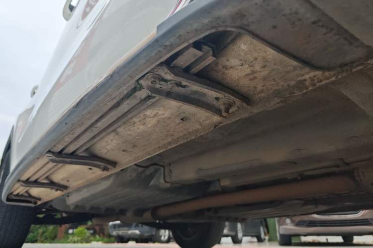 Used Kia KX5 2017 1.6T Automatic Two-Wheel Drive 15th Anniversary Special Edition DLX Right Side Sill